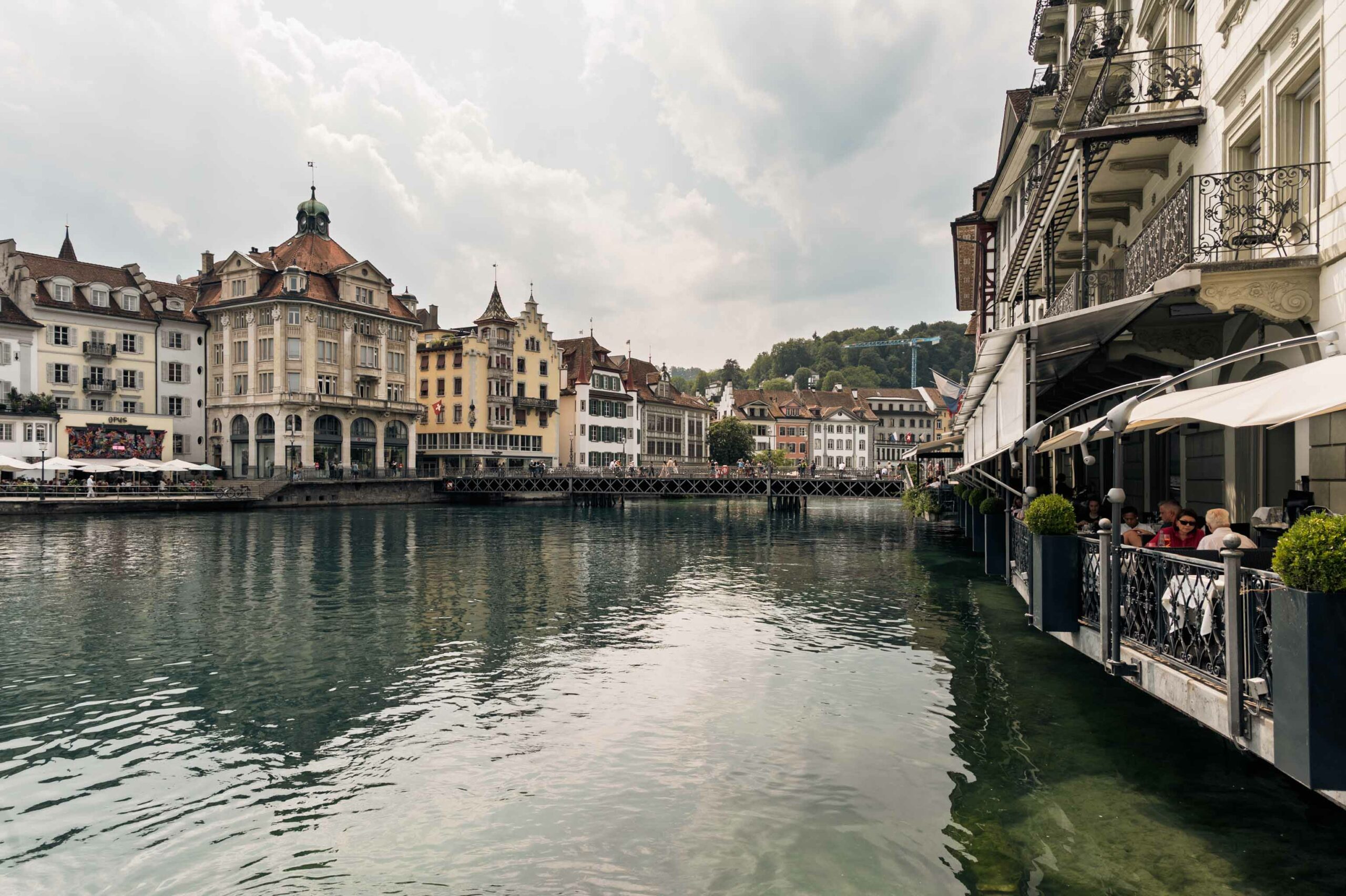 La vieille ville de Lucerne le long de la Reuss