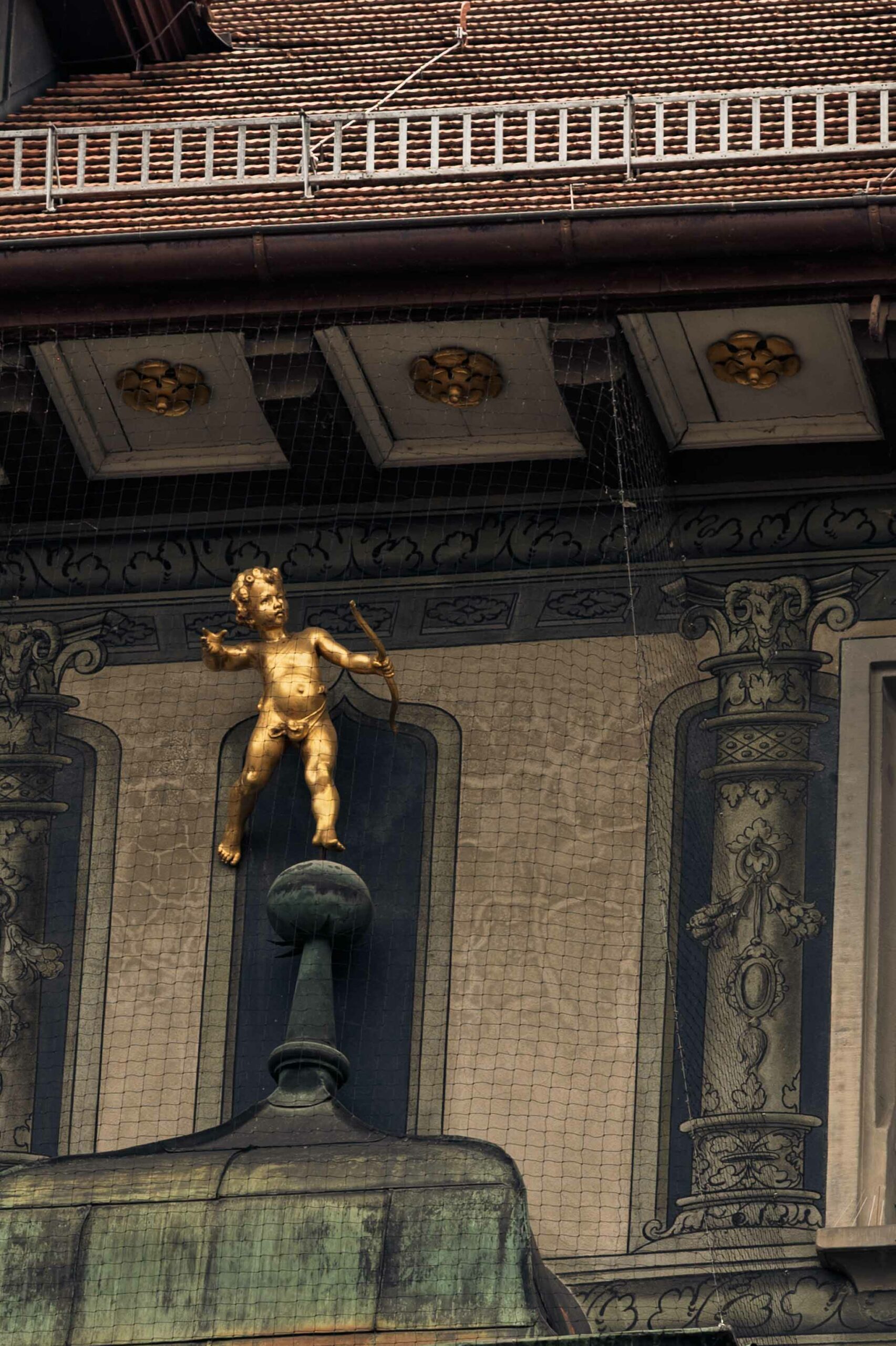 Une statue de Cupidon dans la vieille ville de Lucerne